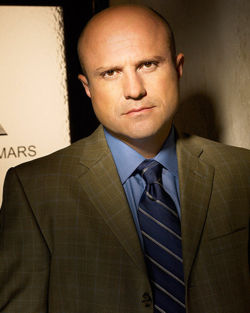 Keith Mars ( Enrico Colantoni ) 